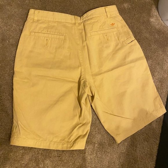 Dockers Shorts, Size 32 - Picture 2 of 3
